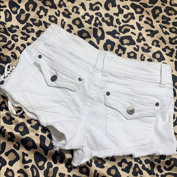 Tattoo Jeans White Booty Short Shorts - Picture 4 of 4